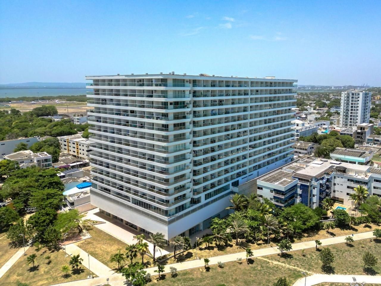Apartasuite En Crespo Con Vista Al Mar - Cerca Al Aeropuerto Apartamento Cartagena